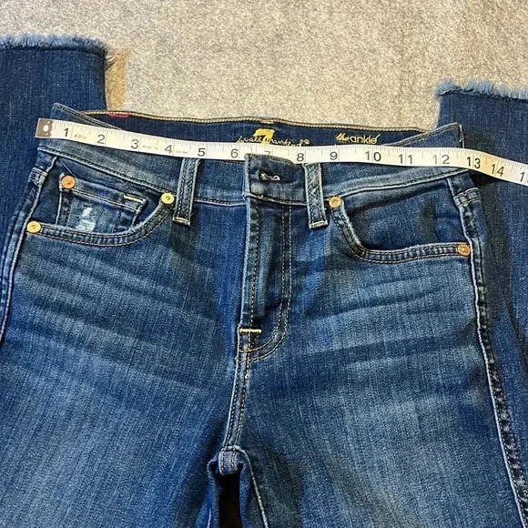 7 for all Mankind, The Ankle Skinny. Size 25. - Picture 6 of 11